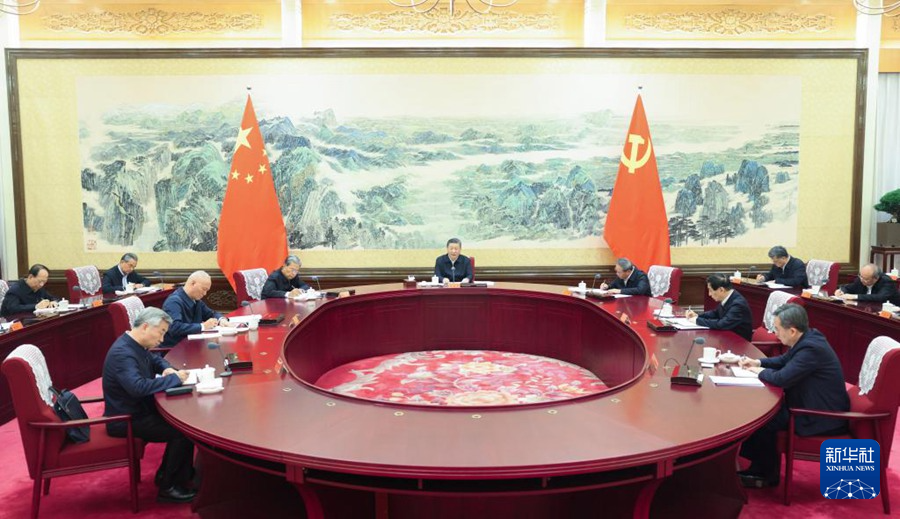 ??12月26日至27日，中共中央政治局召開民主生活會，中共中央總書記習(xí)近平主持會議并發(fā)表重要講話。