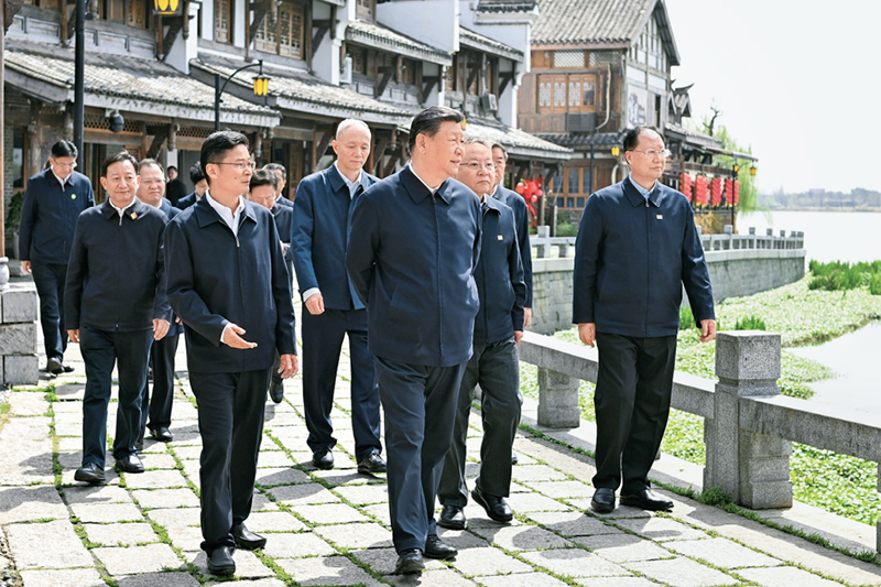 2024年3月18日至21日，中共中央總書記、國家主席、中央軍委主席習(xí)近平在湖南考察。這是19日上午，習(xí)近平在常德河街考察。