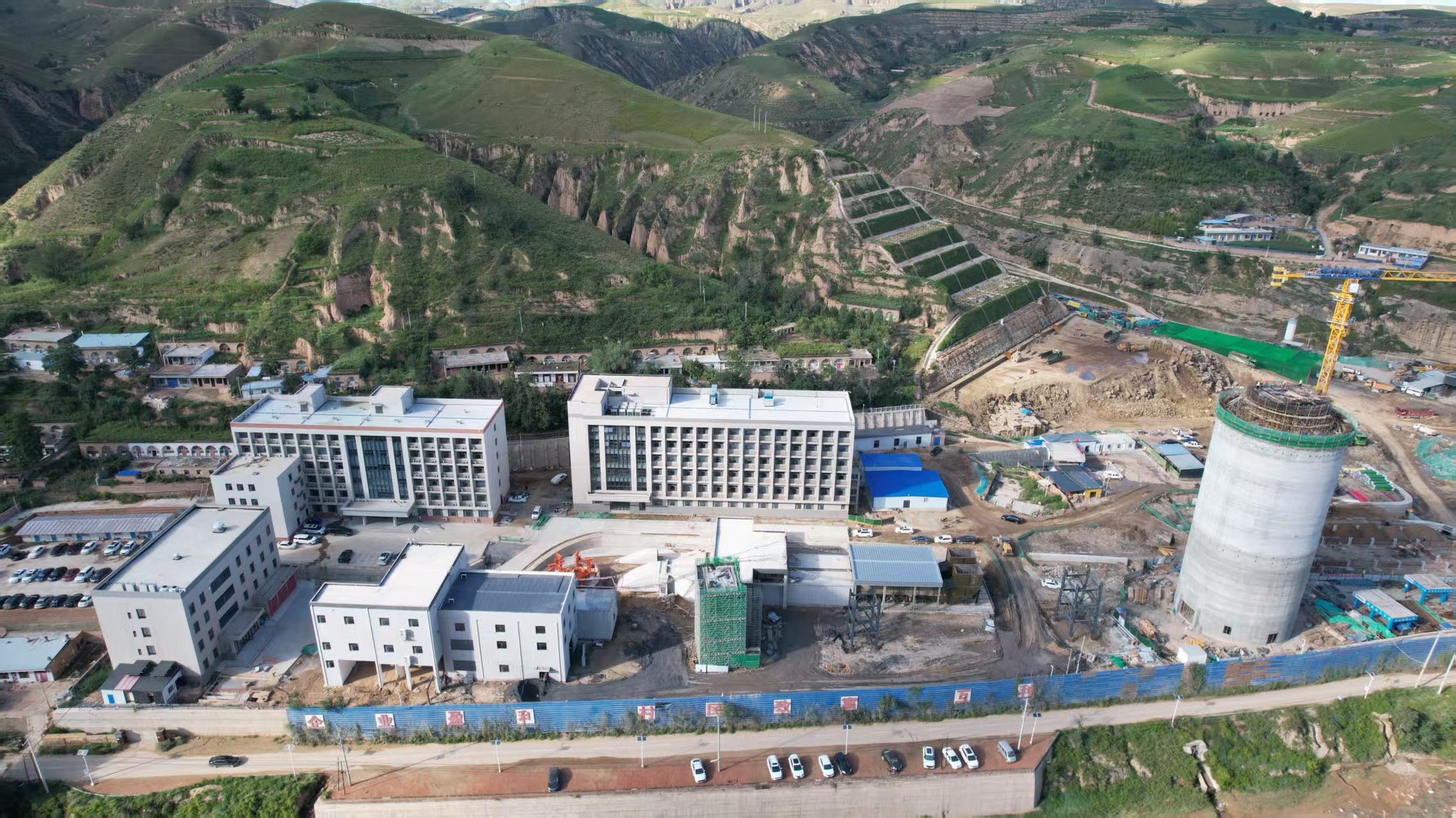 2.天云煤礦建設外景.jpg
